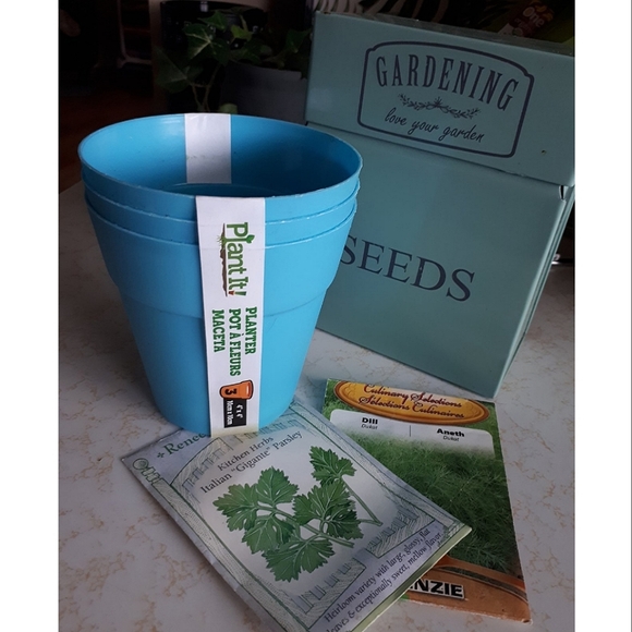 🌱Planter pots🌱 - Picture 1 of 3